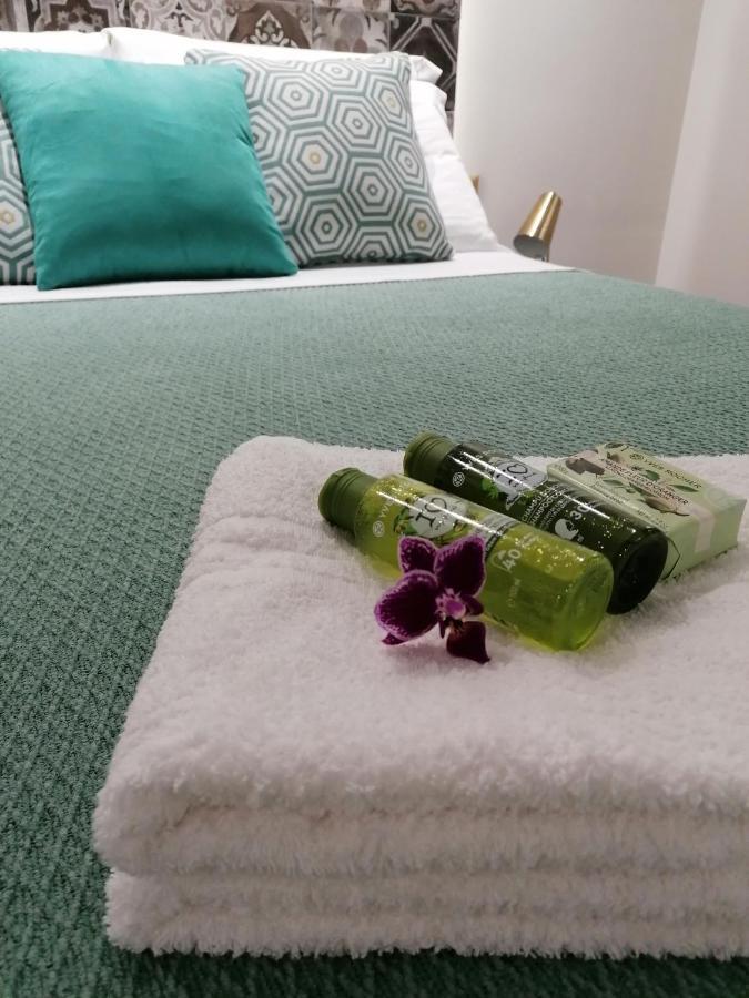 Mastrangelo Suite & Spa Palermo Bagian luar foto