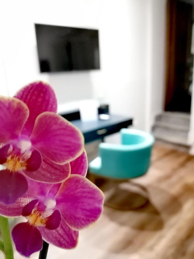 Mastrangelo Suite & Spa Palermo Bagian luar foto